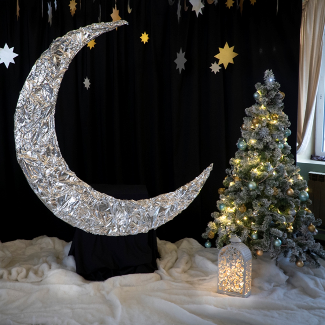 Месяц с ёлочкой